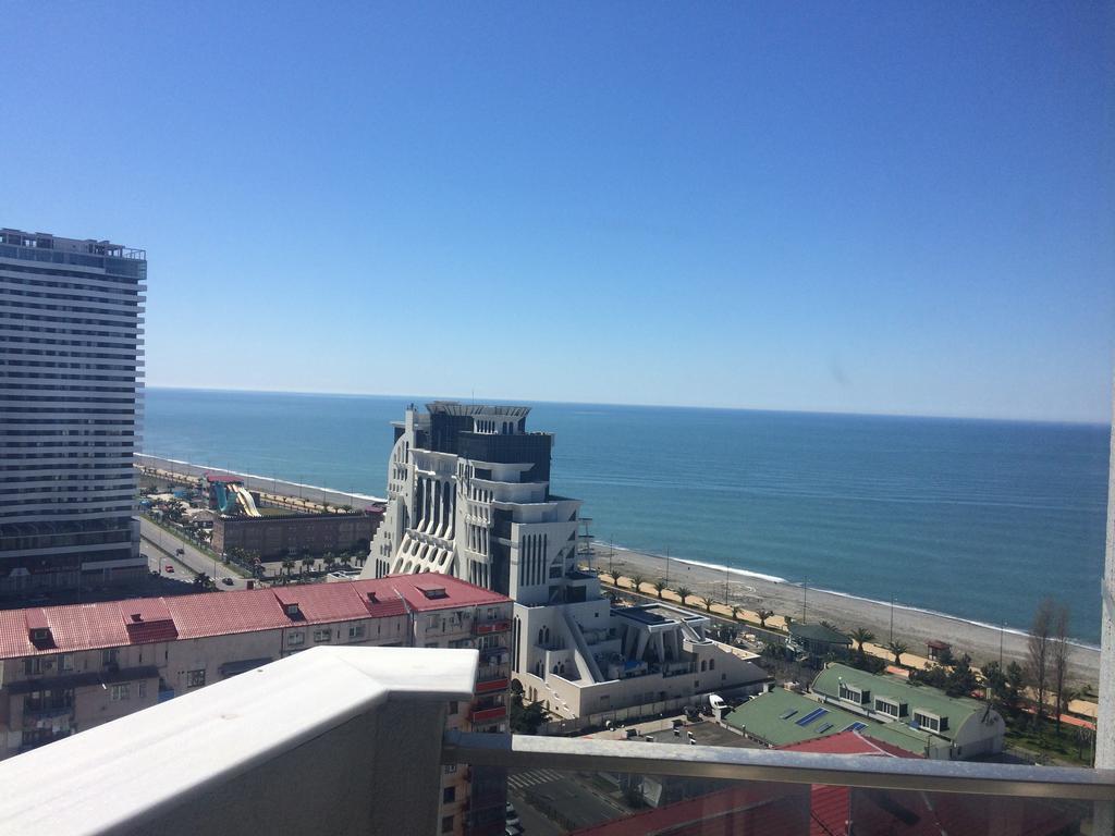Selfie Apartment Batumi Exterior photo